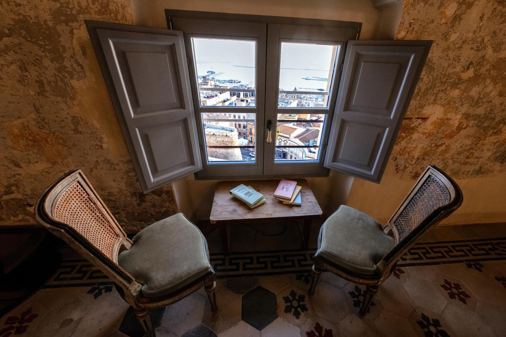 Palazzo Boyl 1840 Hotel Cagliari Kültér fotó